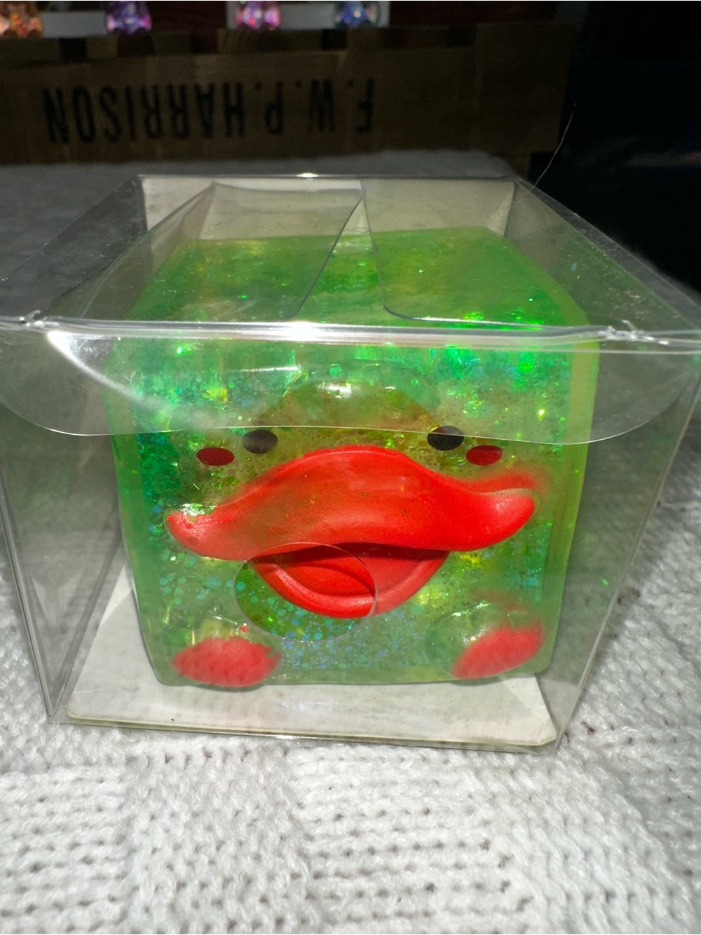 Green duck squishy with glitter